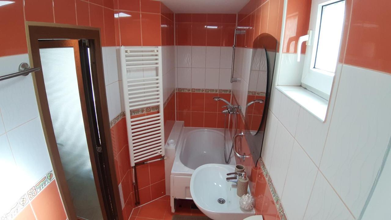 Casa Ultracentral Suceava Villa Luaran gambar